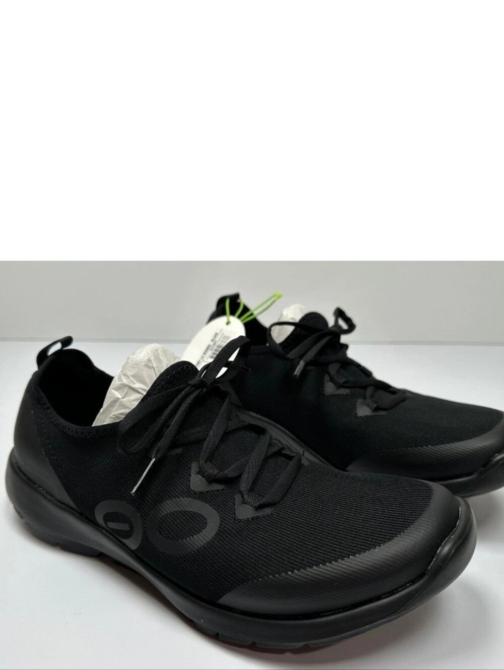 OOFOS - OOMG Sport LS (Low Shoe) - Black Size 7